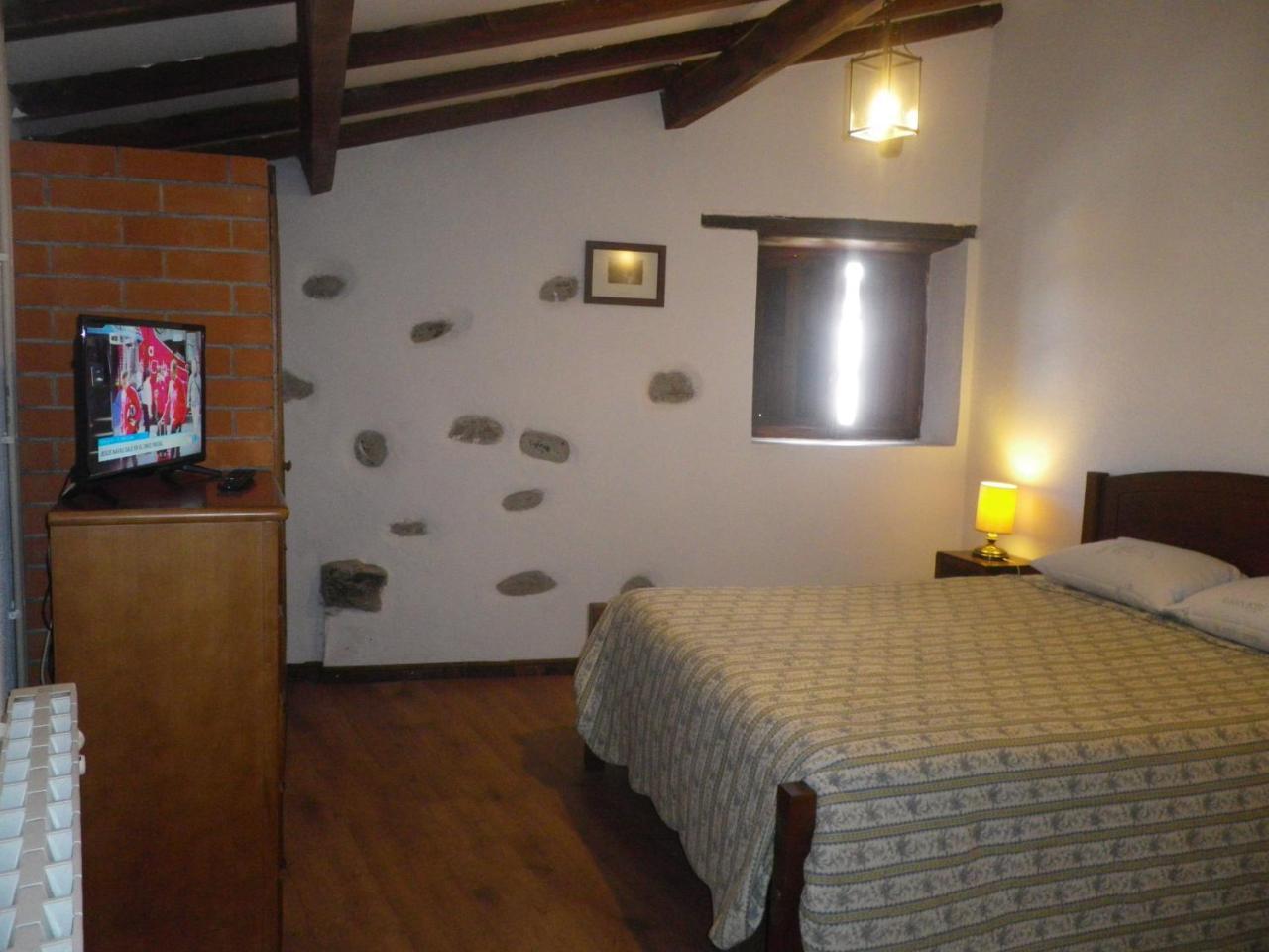 바라간카 Casa Da Bica Gondesende 게스트하우스 외부 사진